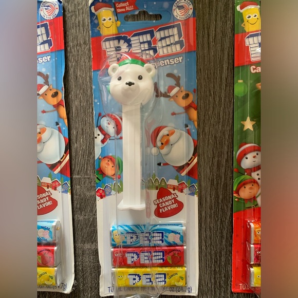 4 Piece Vintage Christmas PEZ Dispensers & Candy. NIB - Picture 6 of 8